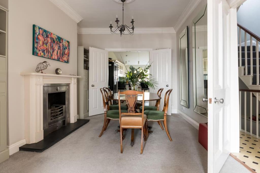 Four Bedroom Townhouse In Famous Suffolks Area Cheltenham Zewnętrze zdjęcie