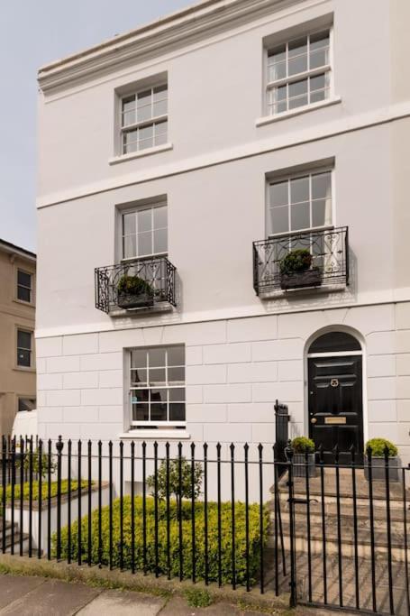 Four Bedroom Townhouse In Famous Suffolks Area Cheltenham Zewnętrze zdjęcie