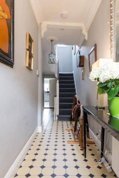 Four Bedroom Townhouse In Famous Suffolks Area Cheltenham Zewnętrze zdjęcie