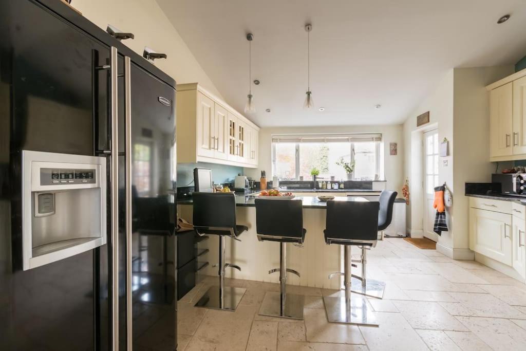Four Bedroom Townhouse In Famous Suffolks Area Cheltenham Zewnętrze zdjęcie