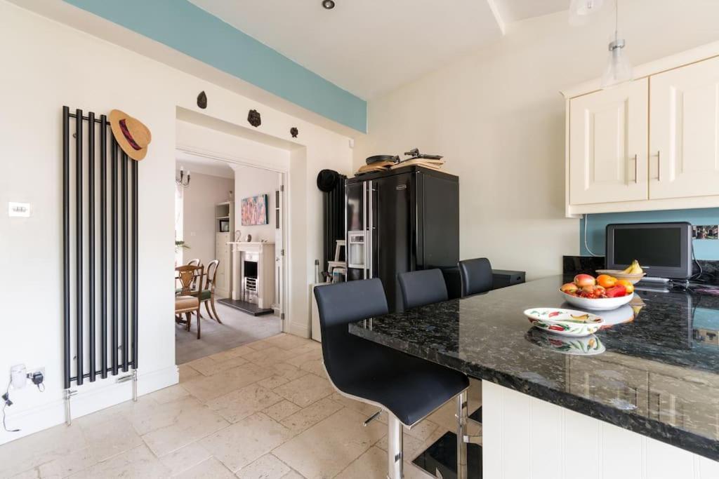 Four Bedroom Townhouse In Famous Suffolks Area Cheltenham Zewnętrze zdjęcie